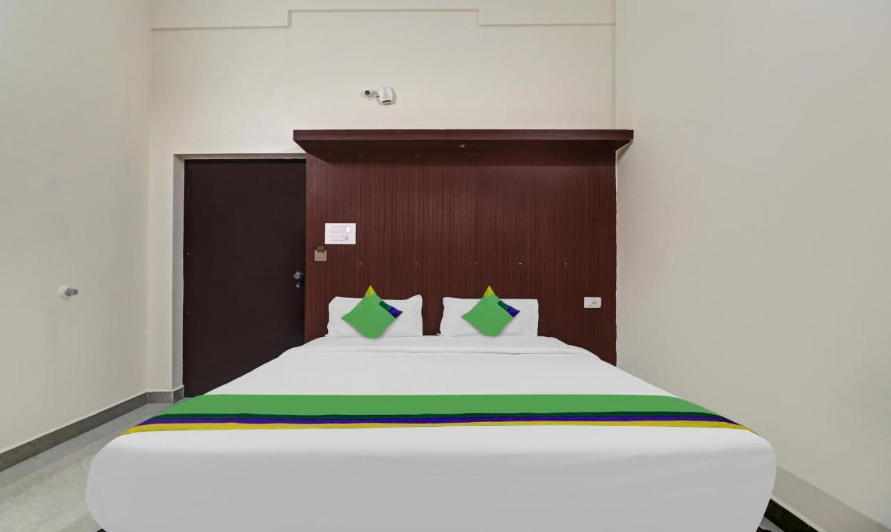 Grand Jp Inn Near 2 Km From Gundlupet Bus Stand Exterior photo